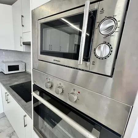 Bella Vista- Luxury Ocean & Mountain Views Vila