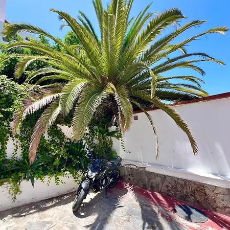 Bella Vista- Luxury Ocean & Mountain Views * Costa Adeje (Tenerife)